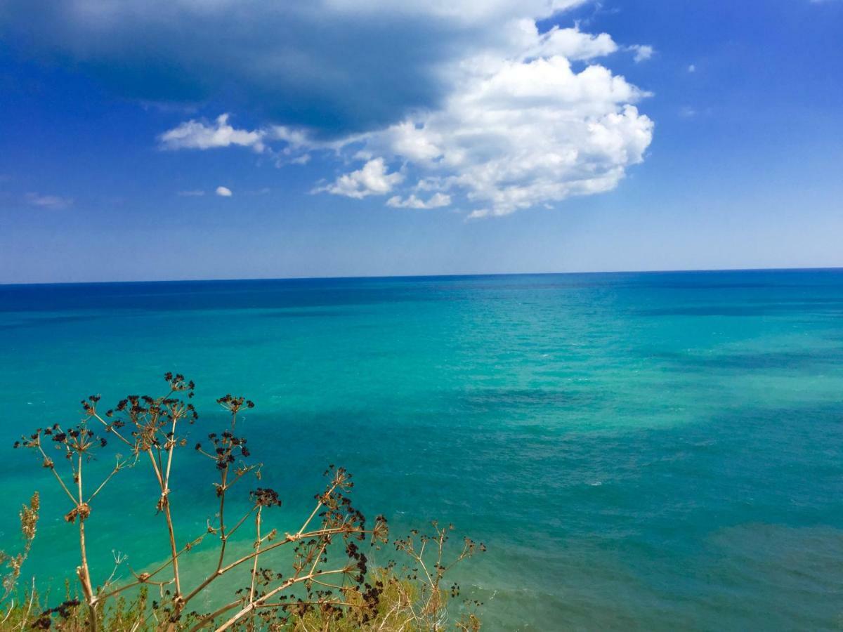 La Maisonnette Peschici Bagian luar foto